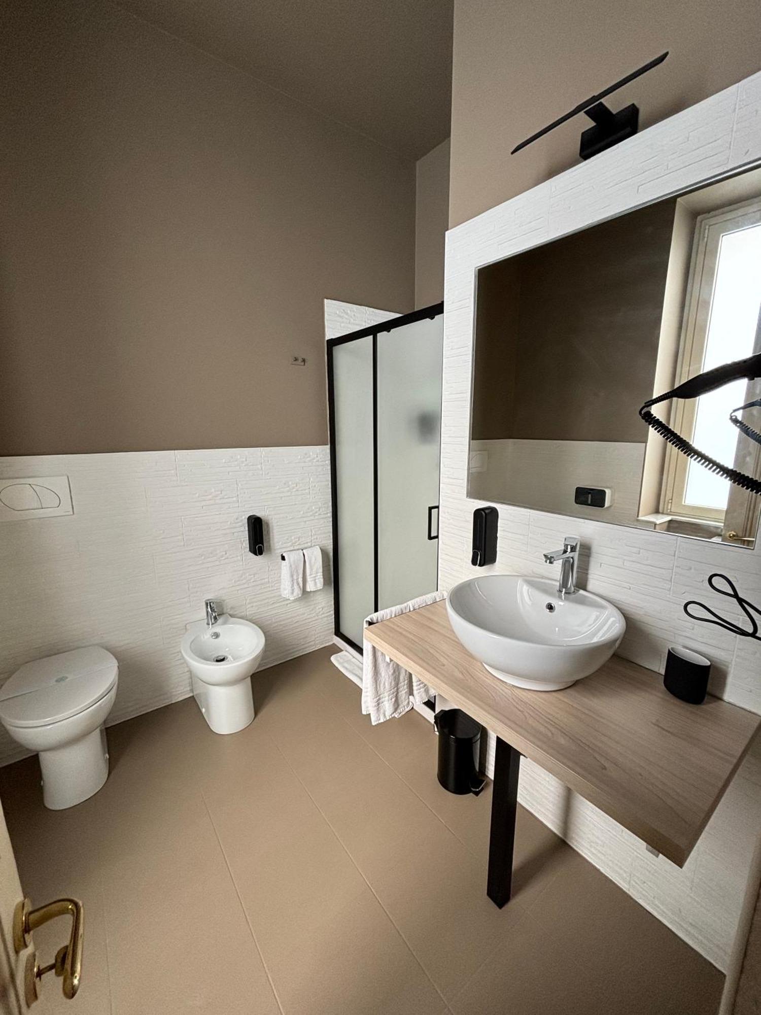 Celeste Rooms Bed And Breakfast CTA Exterior photo