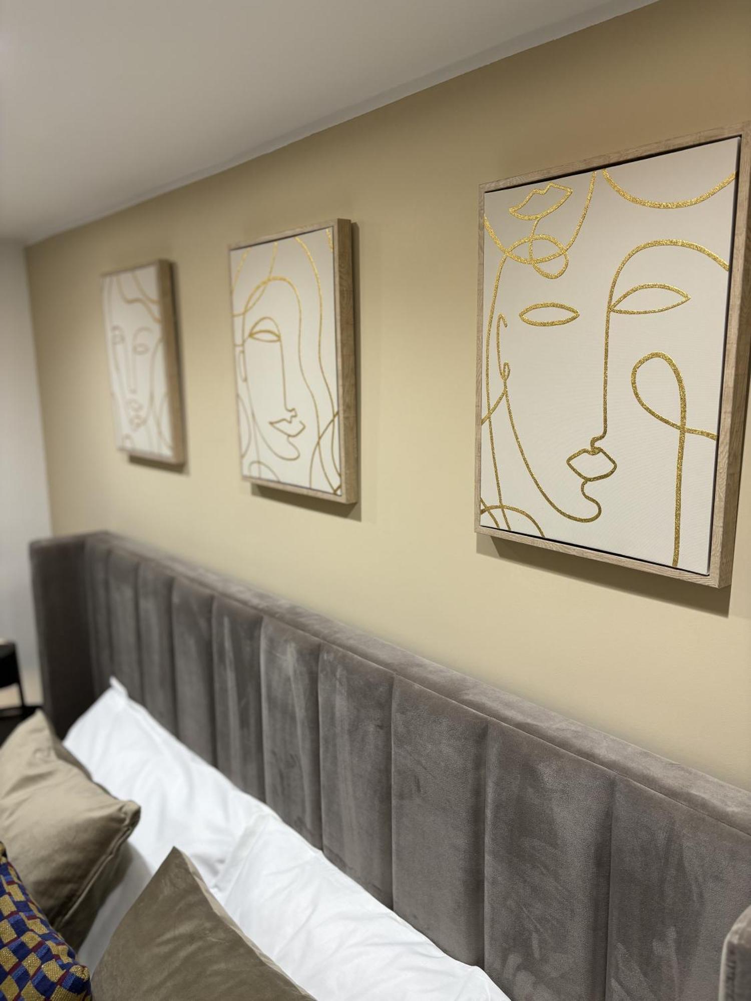 Celeste Rooms Bed And Breakfast CTA Exterior photo