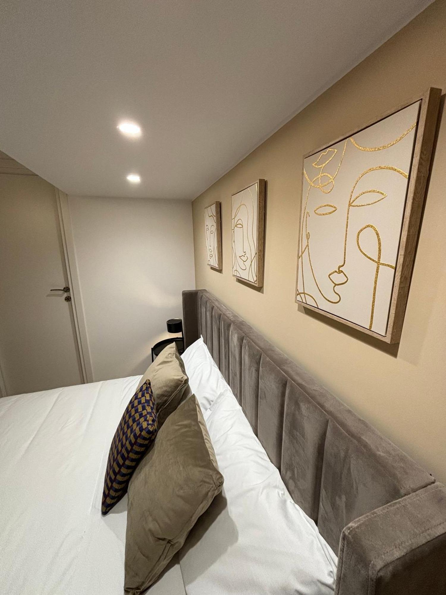 Celeste Rooms Bed And Breakfast CTA Exterior photo